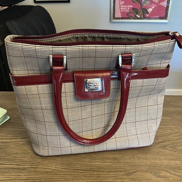 Liz Claiborne Large Plaid Shoulder Tote - Picture 1 of 7